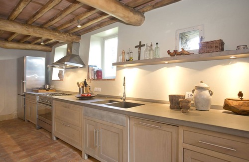 Vorno Villa | Villa in Vorno with 5 bedrooms sleeps 10