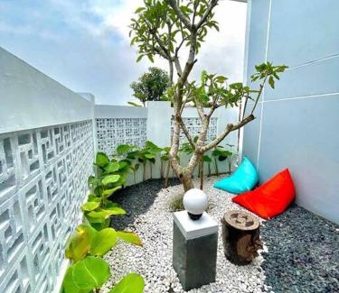 Baturetno Villa | Villa in Yogyakarta, 4 Bedroom + AC, Near Airport