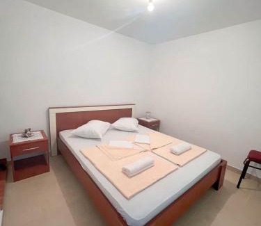 Kaluđerac Apartment | Villa INA