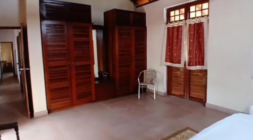 Thalawatugoda House | Villa Inavni
