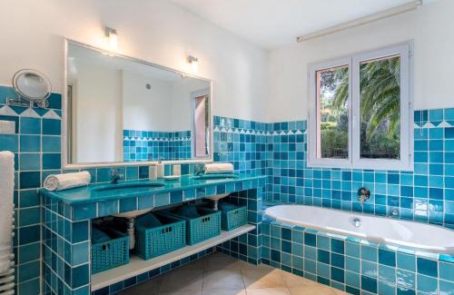 Les Restanques Villa | Villa Indigo by Interhome