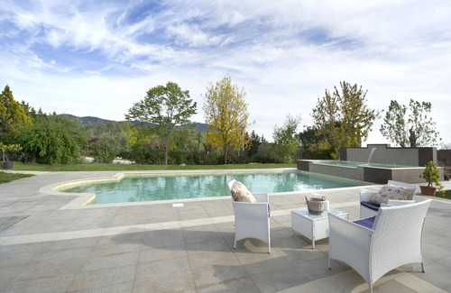 Acquasparta Villa | Villa Indipendente con Giardino Privato e Piscina Nell'ampio Giardino