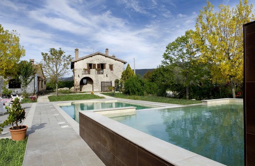 Acquasparta Villa | Villa Indipendente con Giardino Privato e Piscina Nell'ampio Giardino