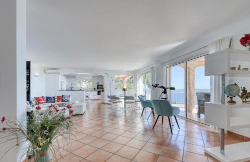 Carqueiranne Villa | VILLA INFINITY 200m2 VUE MER, Giens & Porquerolles