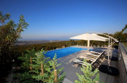 Smrika Villa | Villa Infinity