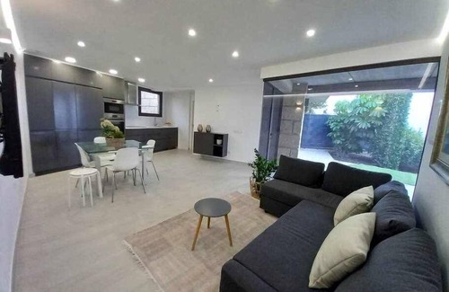 Armenime House | Villa Infinity. Views, Wifi and Jacuzzi