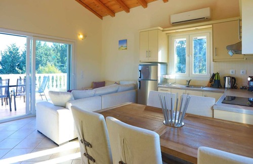 Astrakeri House | Villa Iremia is hidden in a lovely peaceful olive grove which provides it with total privacy.