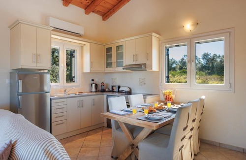 Astrakeri Villa | Villa Iremia - Three Bedroom Villa, Sleeps 7