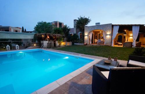 Kontos Villa | Villa Irene: Θέα πισίνα, Θέα θάλασσα