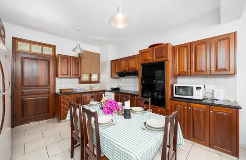 Peristerona Villa | Villa Irene Palace - Five Bedroom Villa, Sleeps 11