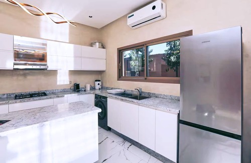 Chwiter Villa | Villa Iris Marrakech: Modern elegance with heated pool and private hammam