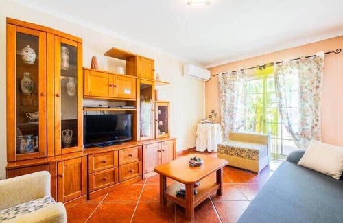Carvoeira Villa | Villa Isadora Summary