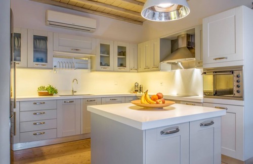Xilokeratidi Villa | Villa Island - Luxury villa by the sea