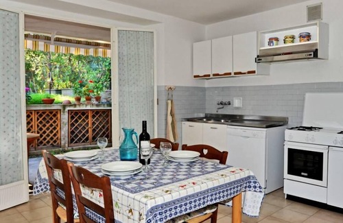 Castiglione della Pescaia Apartment | Villa Edera, apartment 20 meters from the sea.
