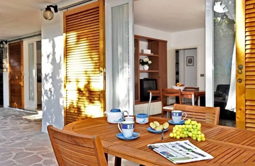 Castiglione della Pescaia Apartment | Villa Edera, apartment 20 meters from the sea.