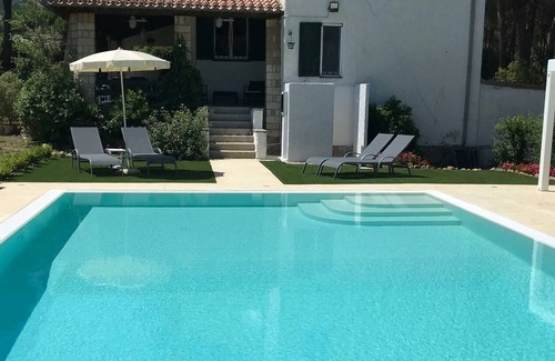 Santa Margherita di Pula Villa | VILLA ELEPHRA