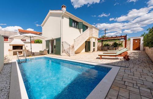 Vinjerac Villa | Villa Ivo ZadarVillas