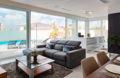 Tal-Ghoqod Villa | Villa Ixoria with Private Pools by ArcoBnb
