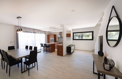 Sanary-sur-Mer Villa | Villa Jérémy 6-8 people with heated swimming pool.