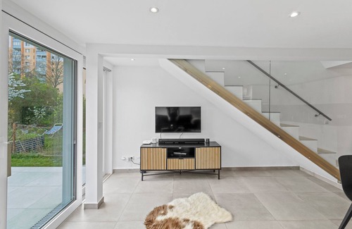 Simmering Villa | Villa Jäger with pool in Vienna with private terrace, balcony and WiFi
