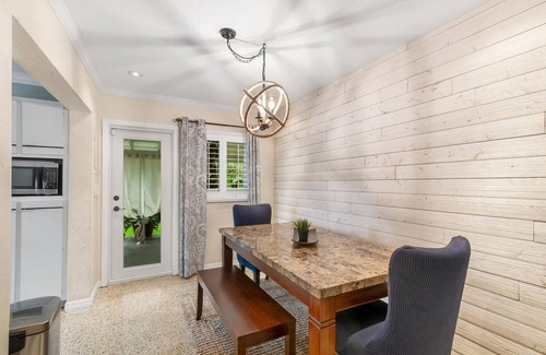 North Andrews Gardens Villa | Villa Jardin