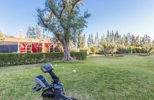 Assouel House | Villa Jasmine d 'Atlas, Tennis court,Hammam