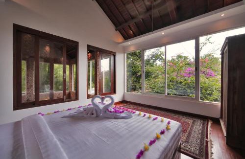 Senggigi Villa | Villa Jeannie
