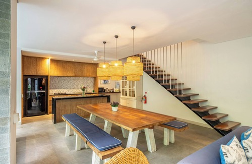 Petitenget Villa | Villa Jekumah 2 - 1 minute walk to restaurants at Seminyak