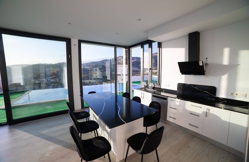 Almunecar Villa | VILLA JEWEL OF THE MEDITERRANEAN