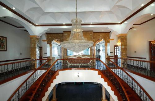 Angono Resort | Villa Jhoana Resort