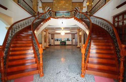 Angono Resort | Villa Jhoana Resort