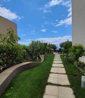 Jala Villa | Villa Jon Palasa Green Coast