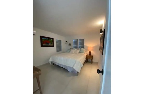 Cabo Rojo House | Villa Julieta! Lovely 2 bedroom apartment, Combate