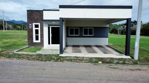 Olancho Villa | Villa K-12