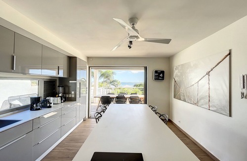 Cul de Sac Villa | Villa Kaktus - Amazing Ocean View - French Contemporary Design - 3 BR
