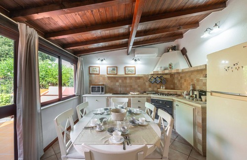 Geremeas Villa | Villa Kala Nostra by the sea, 150m and 5m walk from Kal'eMoru/Villasimius shoreline