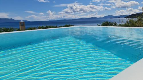 Pogonia Villa | Villa Kalamos, beachfront