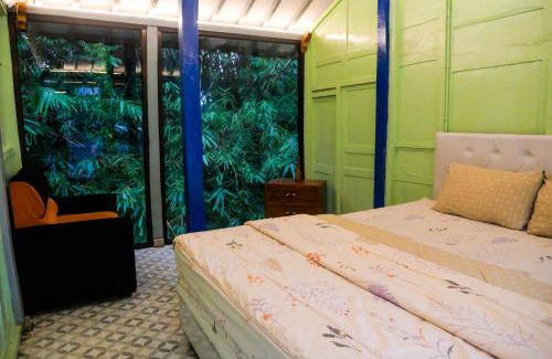 Ngemplak Villa | Villa Kamar Tamu Selomartani