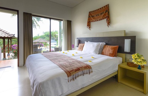 Senggigi Hotel | Villa Karingal