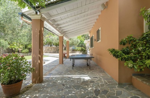 Agios Ioannis Villa | Villa Karoubatika - Five Bedroom Villa, Sleeps 11