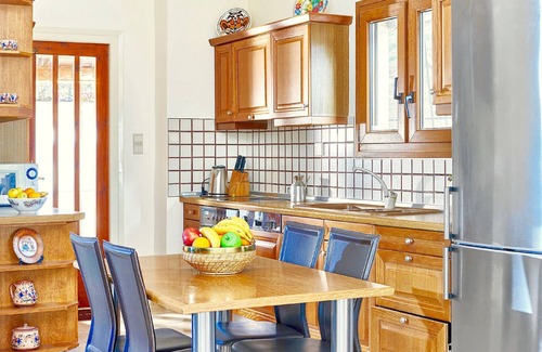 Karteros Villa | Villa Karteros with private swimming pool - Five Bedroom Villa, Sleeps 11