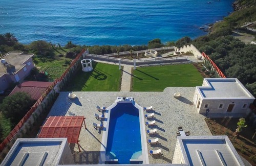 Ferma Villa | Villa Kastello Kalliste, Wine Dark Sea Villas