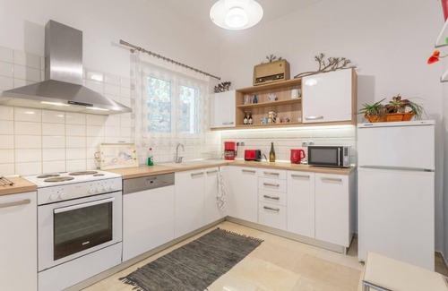Nisaki Villa | Villa Katerina - Five Bedroom Villa, Sleeps 10