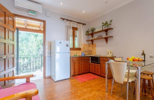 Nisaki Villa | Villa Katerina - Five Bedroom Villa, Sleeps 10