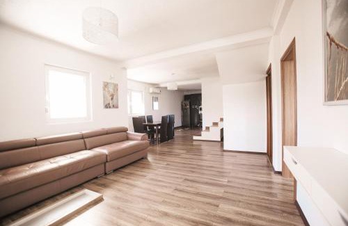 North Macedonia Apartment | Villa Katerina & Pool
