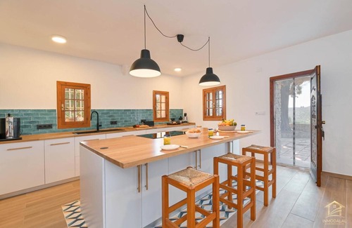 Fustera Villa | Villa 'Katerina' with Mountain View, Private Pool and Wi-Fi