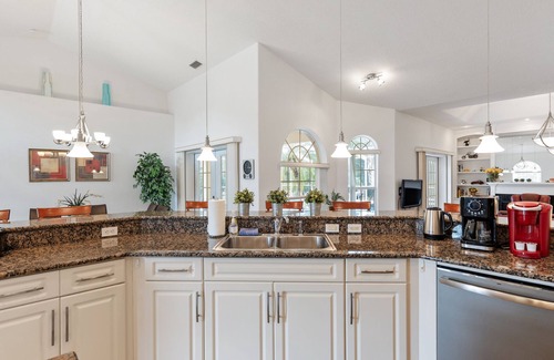 Inverness House | Villa Kemp 4-bedroom/3-bathroom