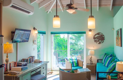 Leeward Settlement House | Villa Kendara~DEAL 9/28-10/4~BeachFront~Private~Gated GuestHouse~Panoramic View