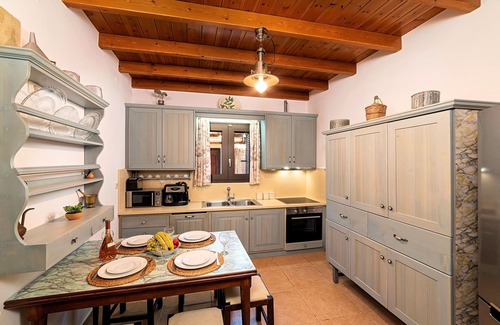 Pervolakia Villa | Villa Kera | Heated Pool