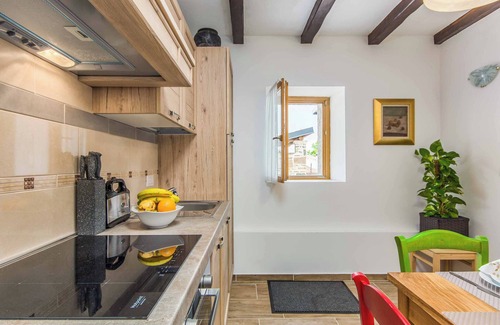 Sveti Bartol Villa | Villa Kiara - Three Bedroom Villa, Sleeps 6